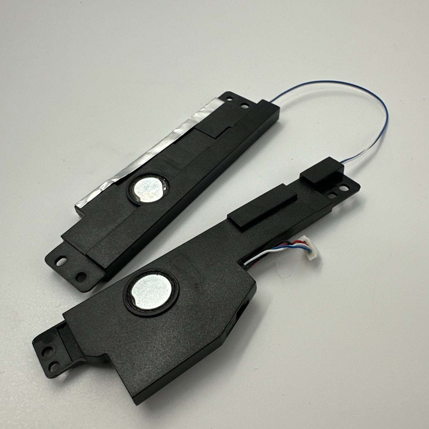 Lenovo Thinkpad L390 Left and right internal speakers 02DA331 023.400D1