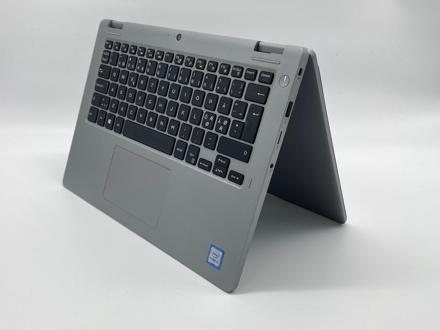 Dell Latitude 3310 2-in-1 | i3-8145U | 8GB RAM | 256GB SSD | 13.3" FHD Touch